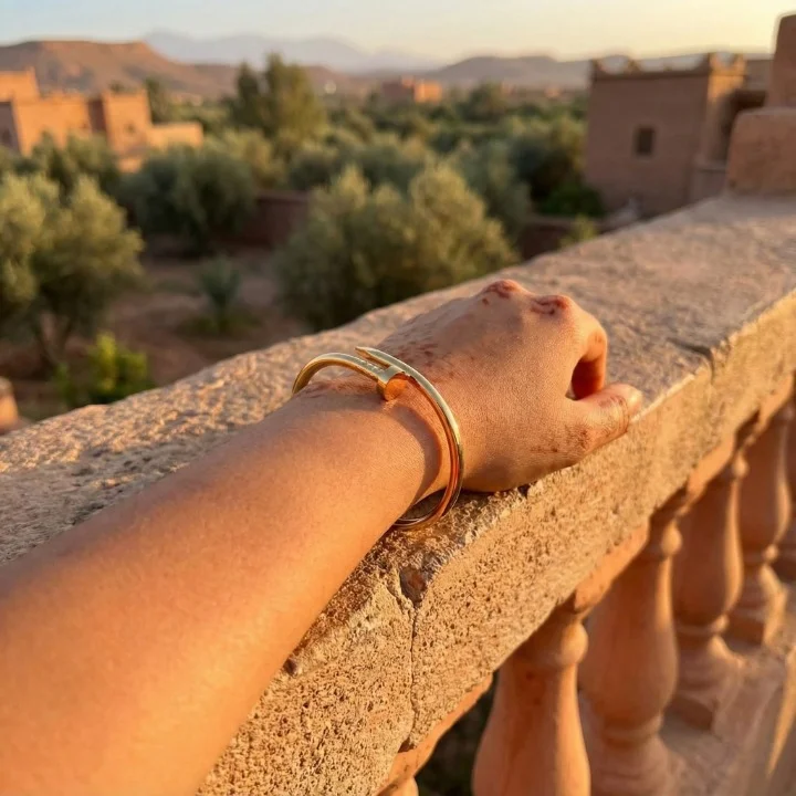 Bracelet Jonc Clou Audace – Acier Doré & Waterproof – Image 7