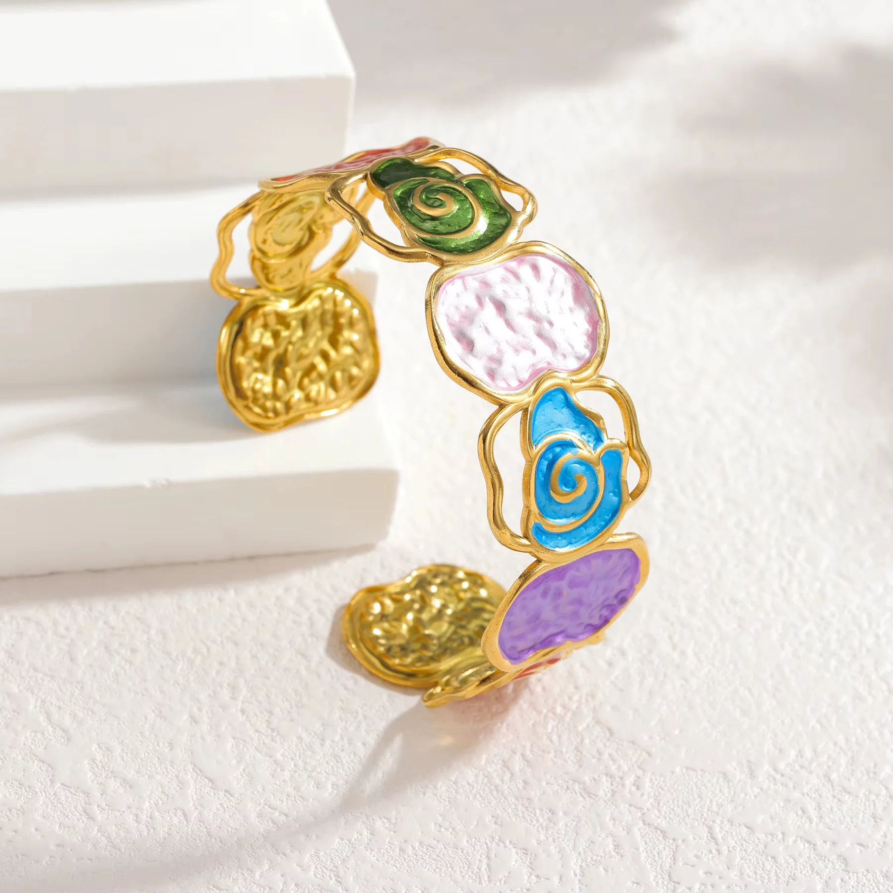 Bracelet Manchette « Rosa Mystica » – Édition Émail Artisanal – Image 8